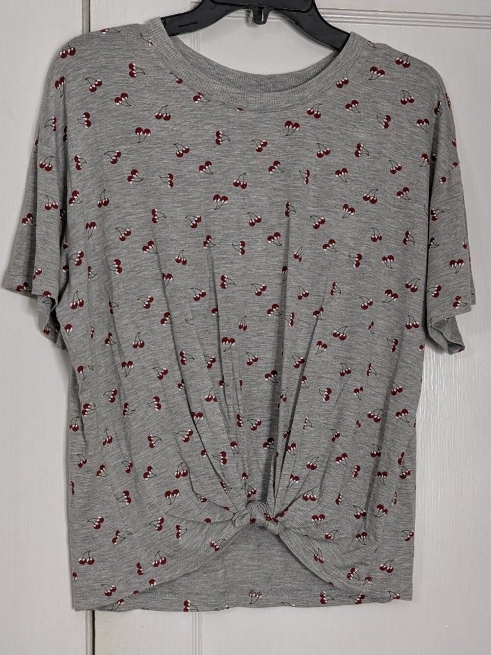 Belle Du Jour Women's Large Gray Cherry y2k Print Short Sleeve Shirt Soft NWT